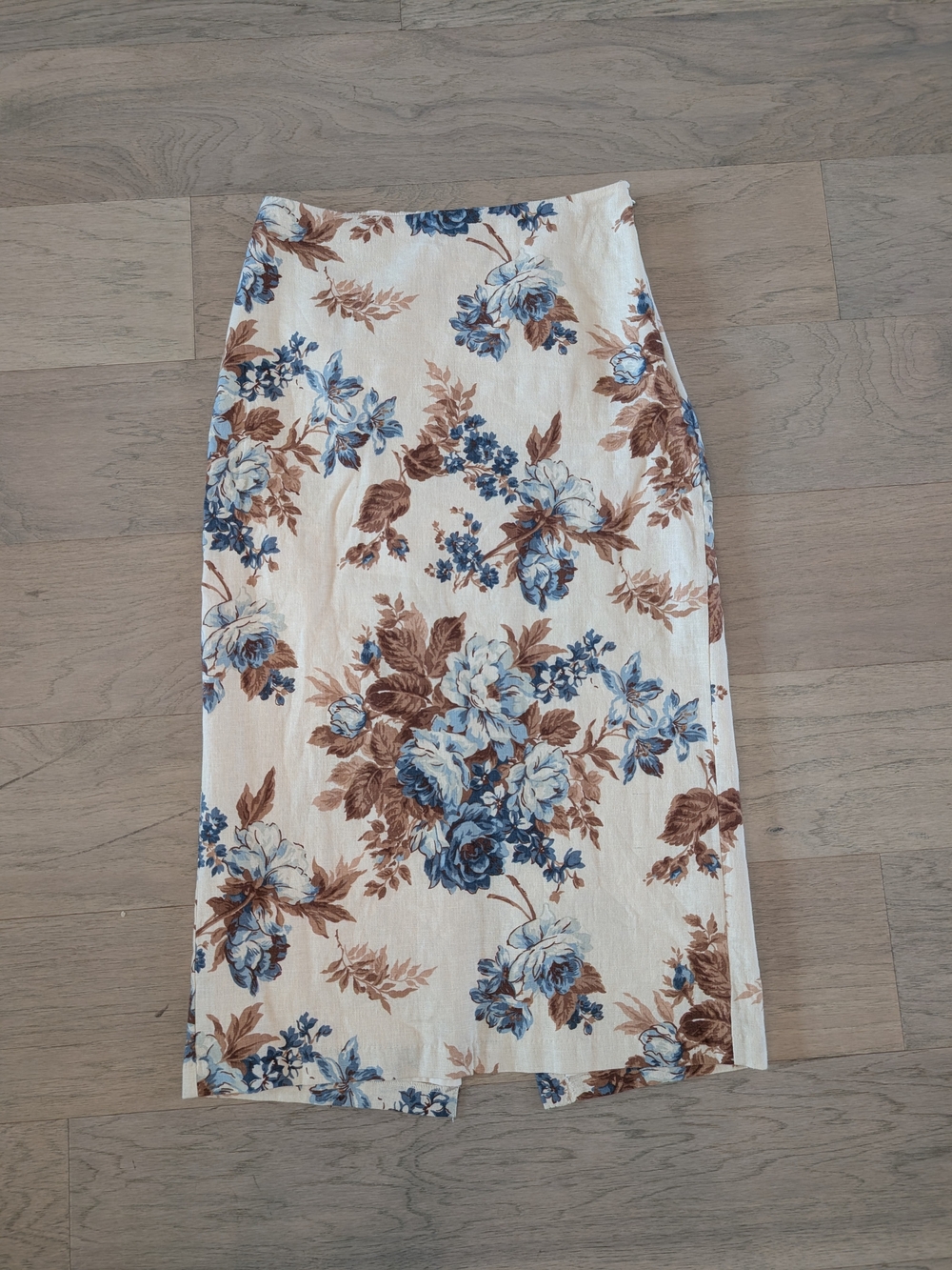 Abercrombie & Fitch Cream Pencil Skirt with Blue & Brown Floral Print